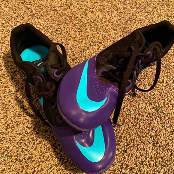 Track spikes - Picture 2 of 2